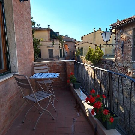 Il "Terrazzino" Nel Cuore Di Σιένα Εξωτερικό φωτογραφία